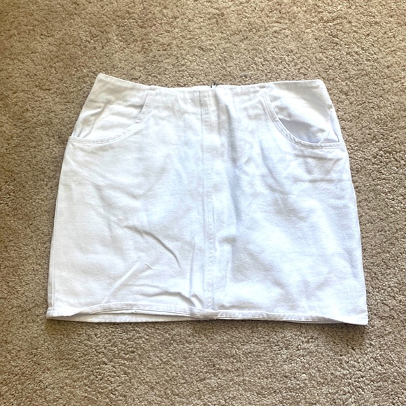 White Mini Skirt - Picture 1 of 4